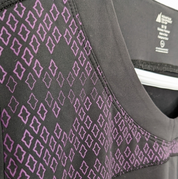 MEC workout longsleeve Medium C5 - Picture 4 of 10